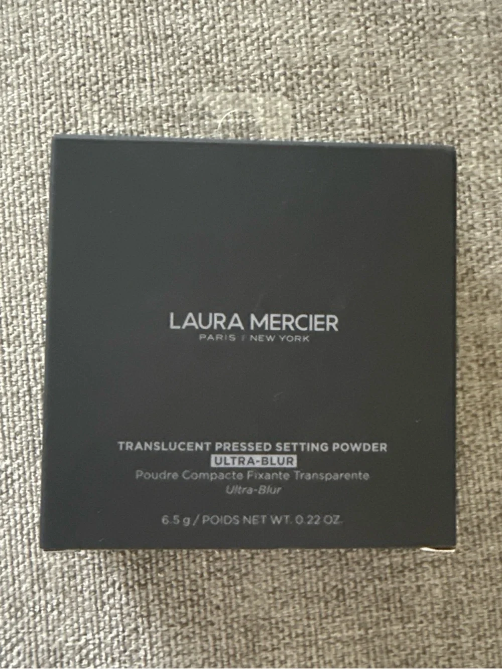laura mercier Translucent Pressed Setting Powder - Compact Case